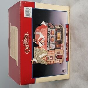 1994 Vintage Lemax Dickensvale Bob's Tobacco & Rare Books Lighted House